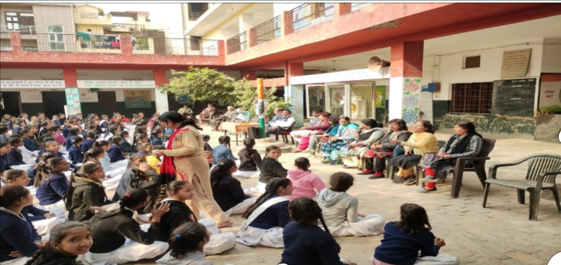 आशाराम बापू के भक्तों ने किया स्कूलों में तुलसी पूजन जागरूकता अभियान