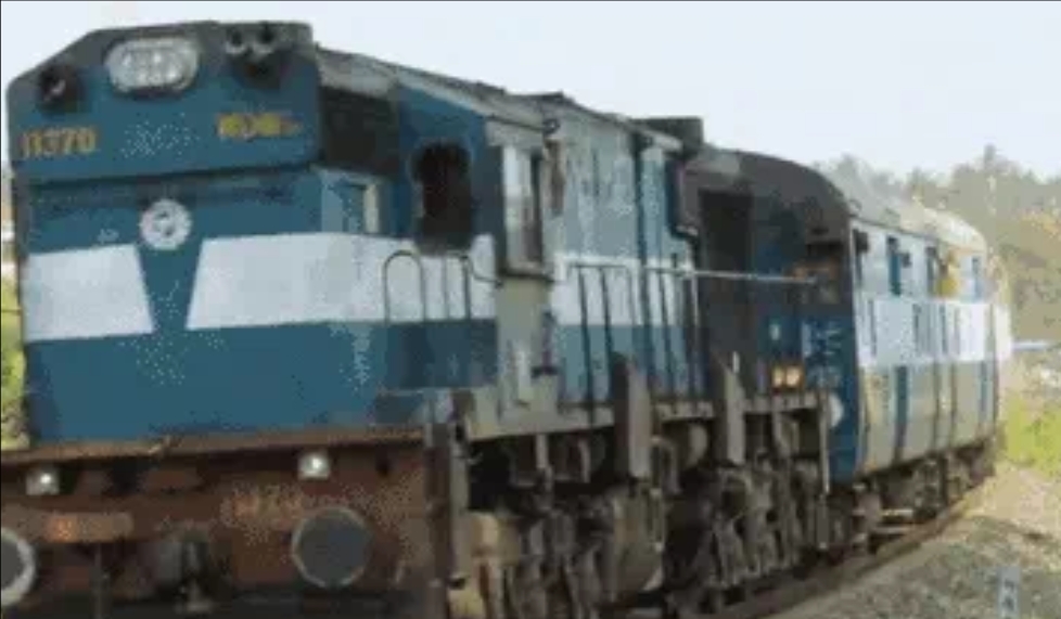 रेलवे बोर्ड के निर्देश पर ट्रेन के रिजर्व कोच में नहीं चलेगा ऑफलाइन वेटिंग टिकट : जनरल कोच में ही कर सकते हैं यात्रा